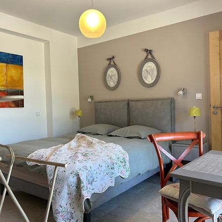 Au Ciel Etoile Bed & Breakfast Кастийон-дю-Гар Екстериор снимка
