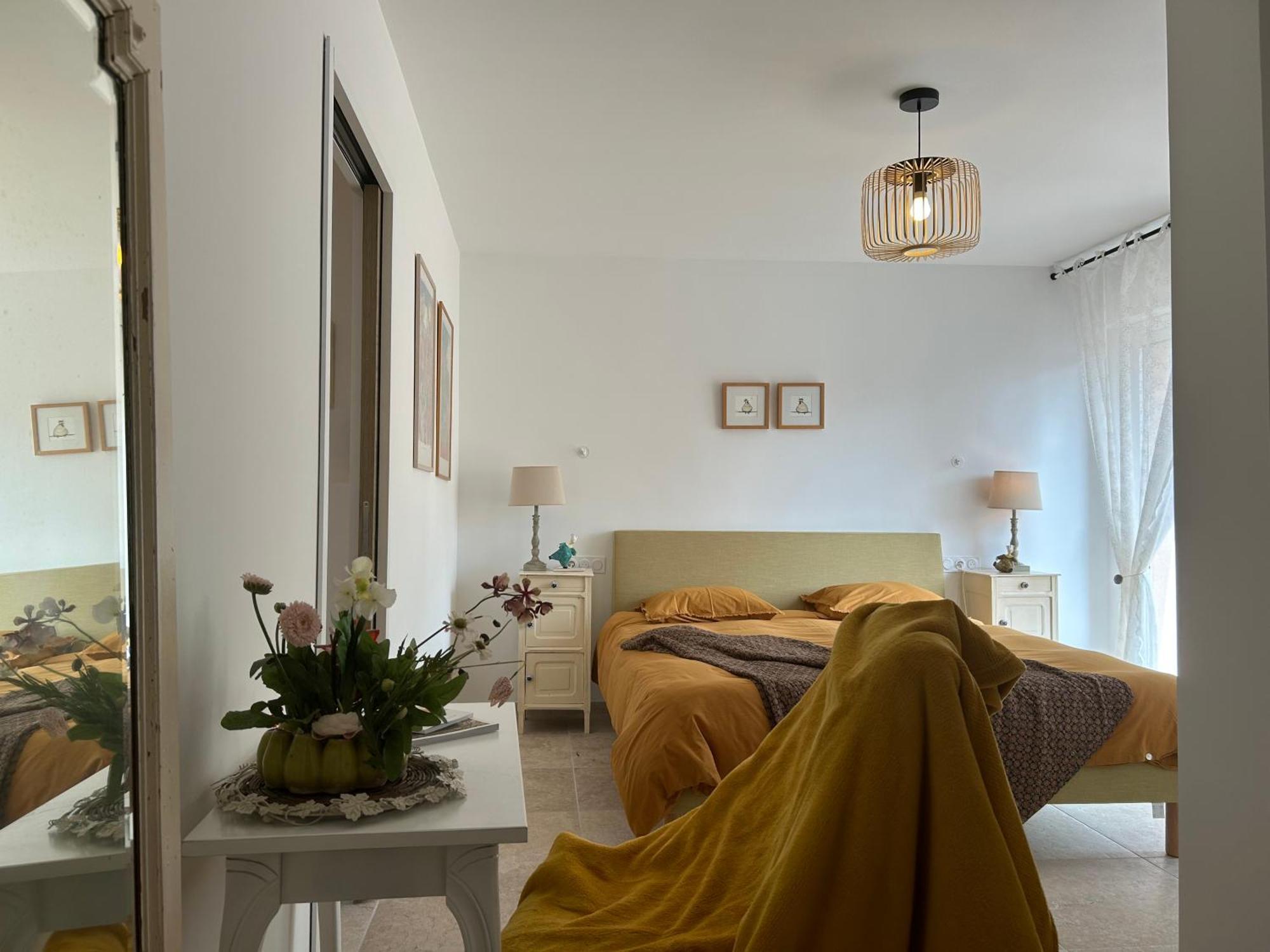 Au Ciel Etoile Bed & Breakfast Кастийон-дю-Гар Екстериор снимка