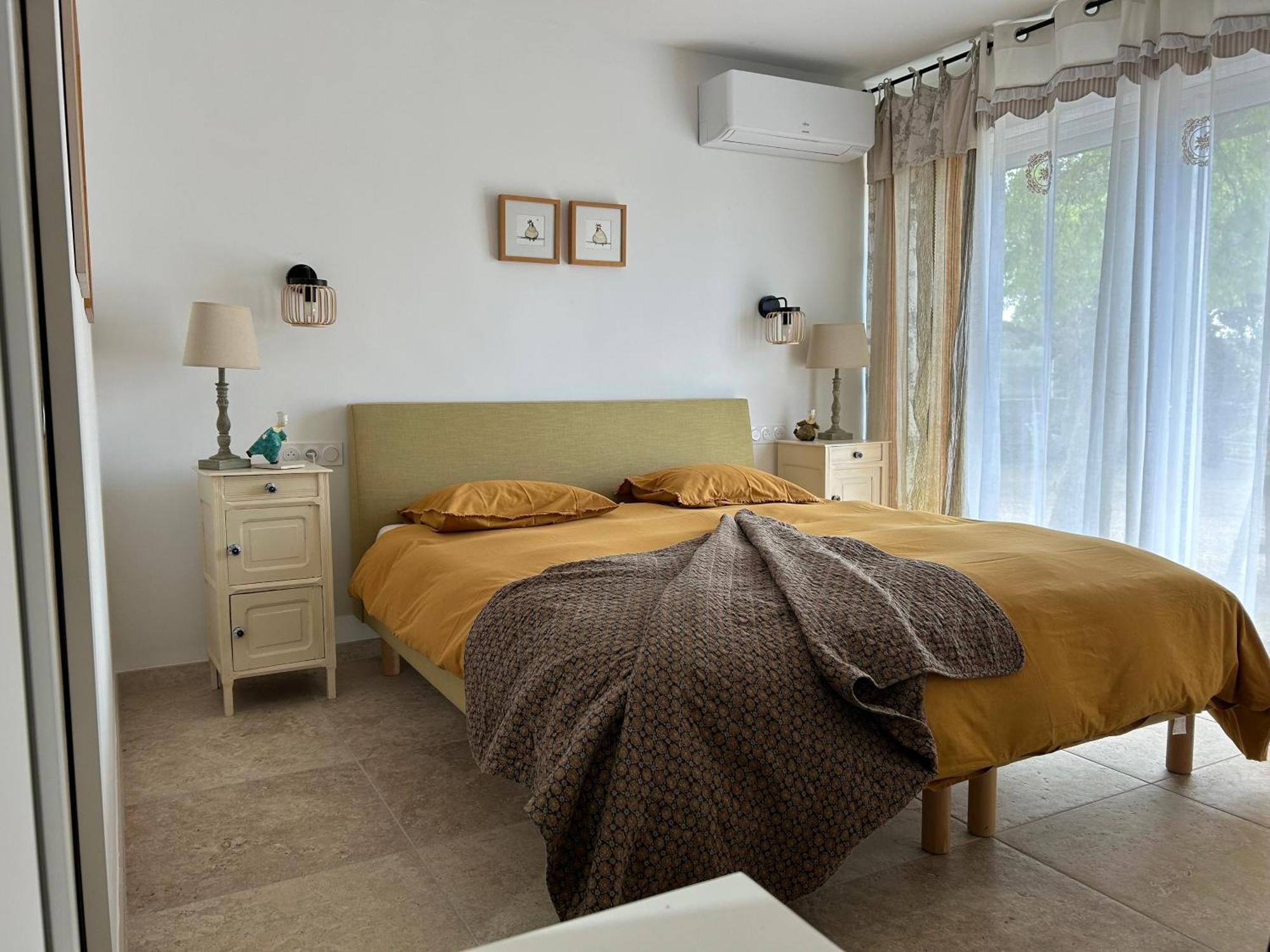 Au Ciel Etoile Bed & Breakfast Кастийон-дю-Гар Екстериор снимка